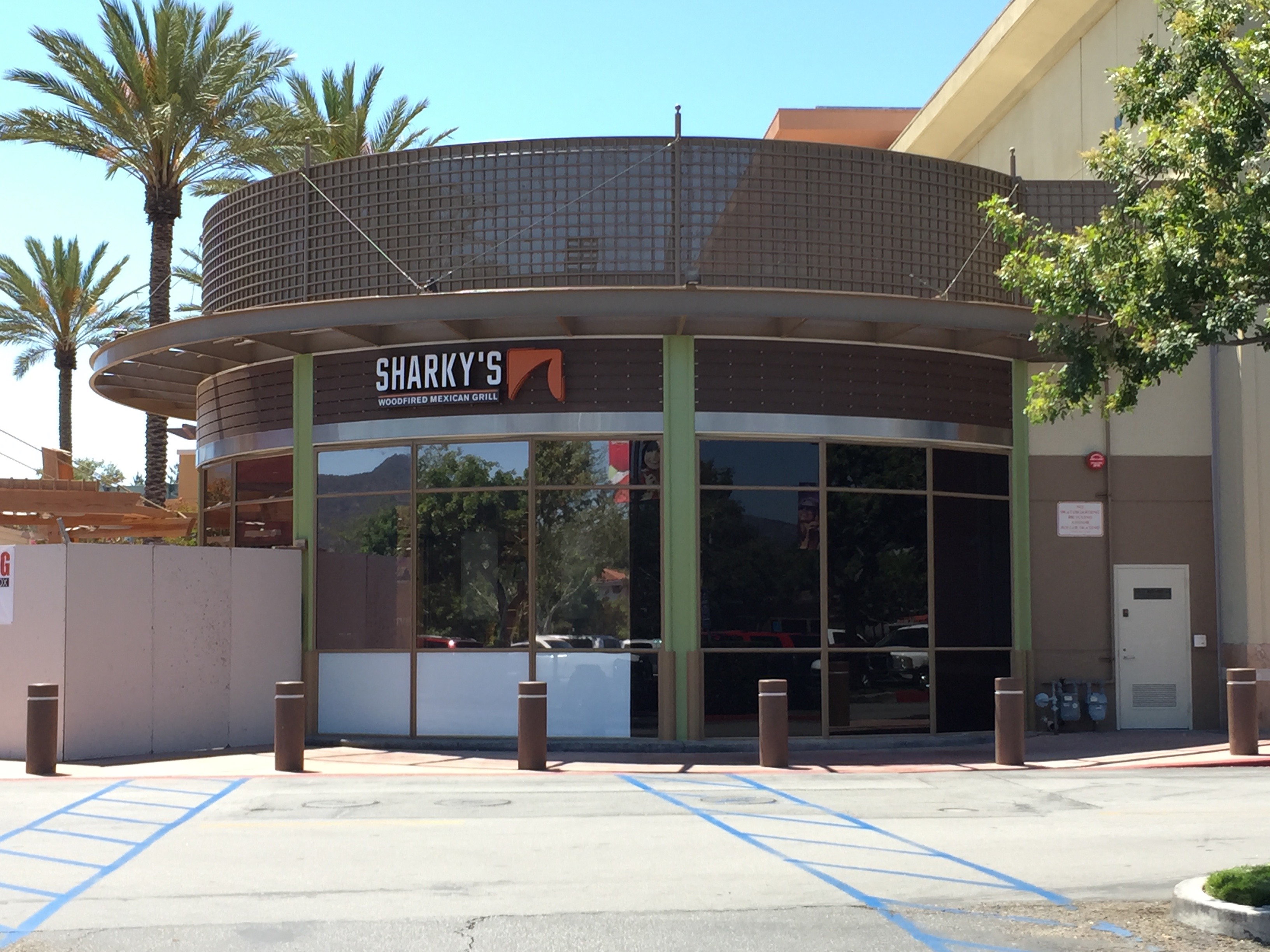 Sharky's Woodfired Mexican Grill: Awnings & Exterior (image 1)